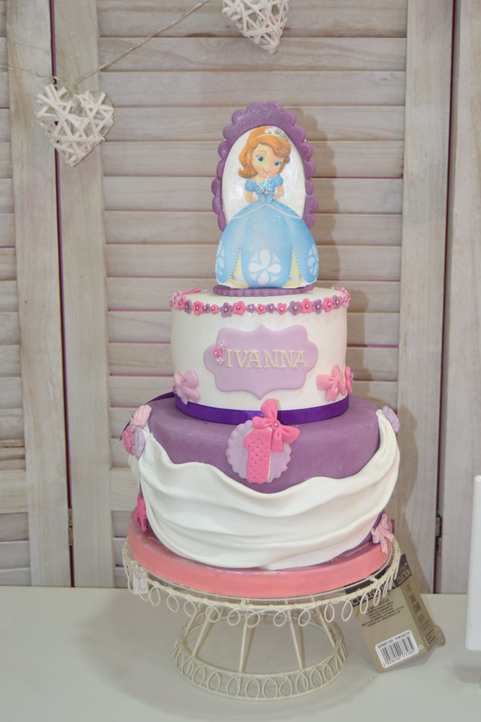 Tarta fondant princesa Sofia